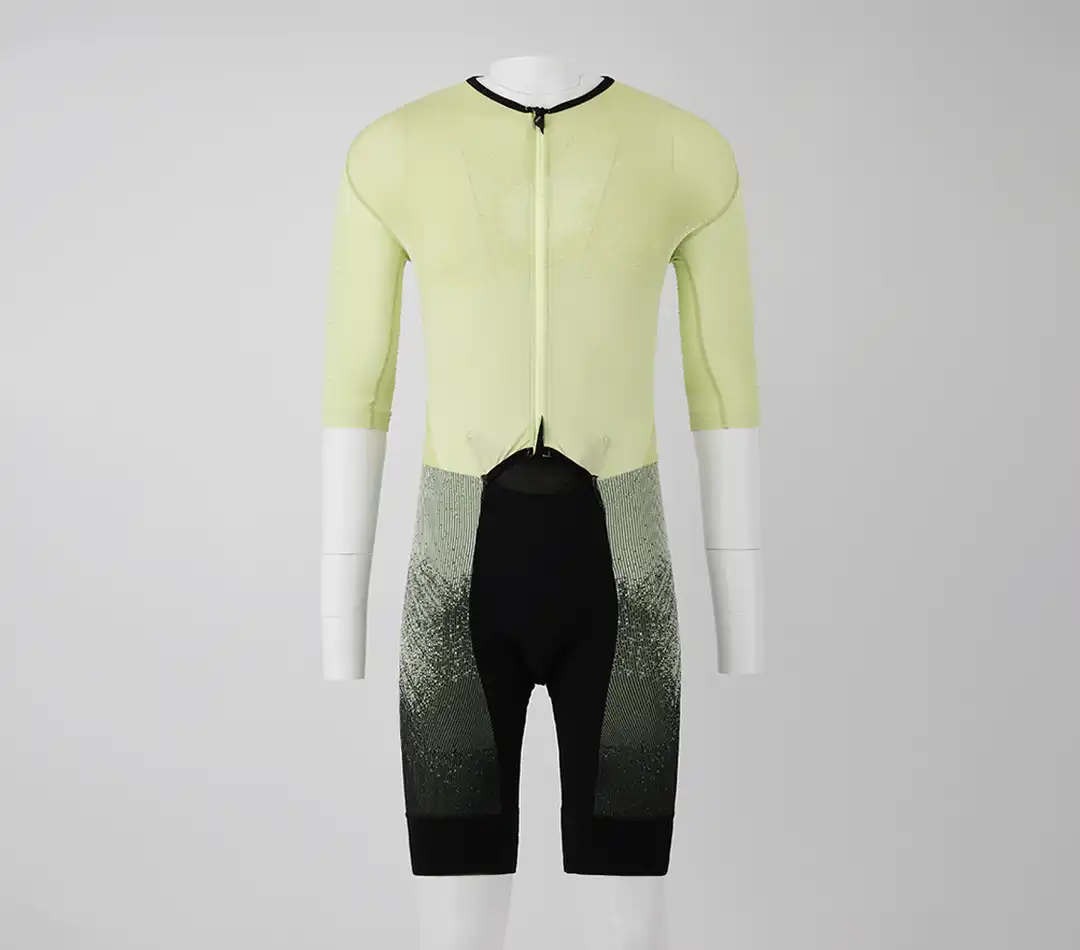 Mannequin Remove Sports Suit & Symmetry,